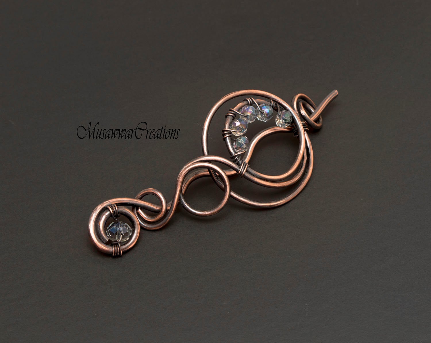 Antike Kupfer Haarspange Crystal Swirl Bun Pin von MusawwarCreations