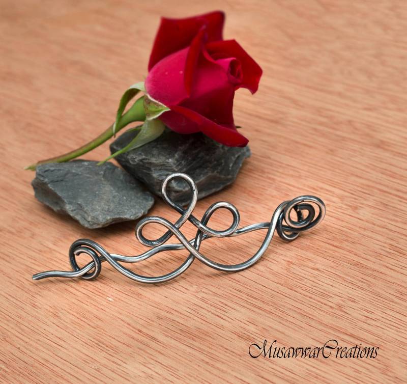 Antike Silber Swirl Schalnadel Handgemachte Haarspange Brosche von MusawwarCreations