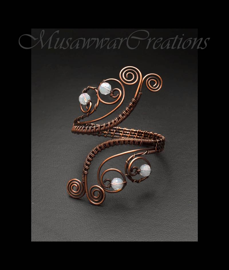 Antiker Kupferdraht Gewickelt Manschette, Weißer Kristall Achat Armband-Draht Manschette Armband Handgemachte Kupfer von MusawwarCreations