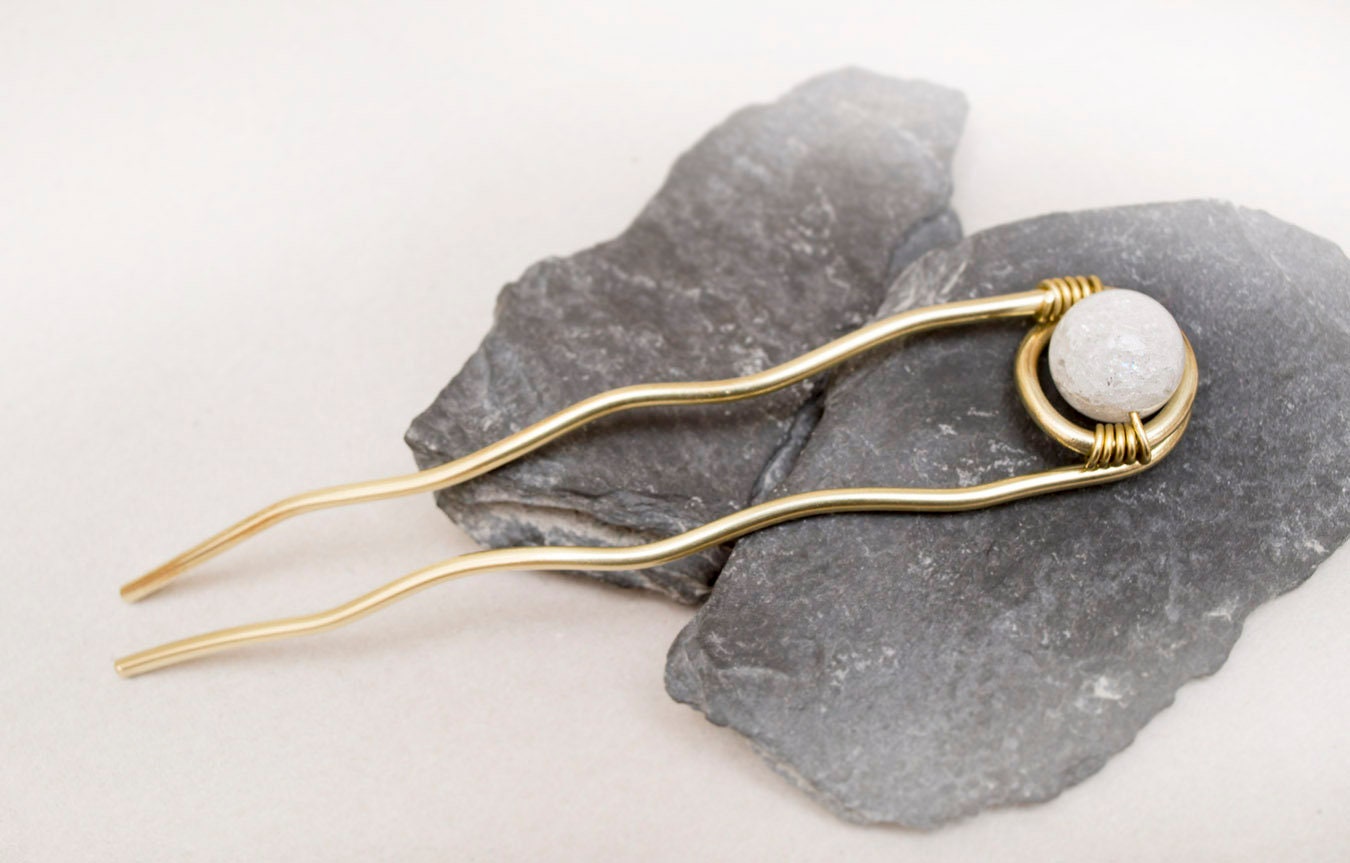 Haarforke Aus Messing Mit Stein, Haarspange von MusawwarCreations