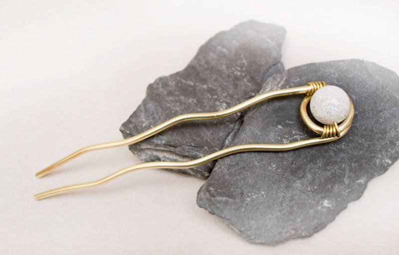 Haarforke Aus Messing Mit Stein, Haarspange von MusawwarCreations