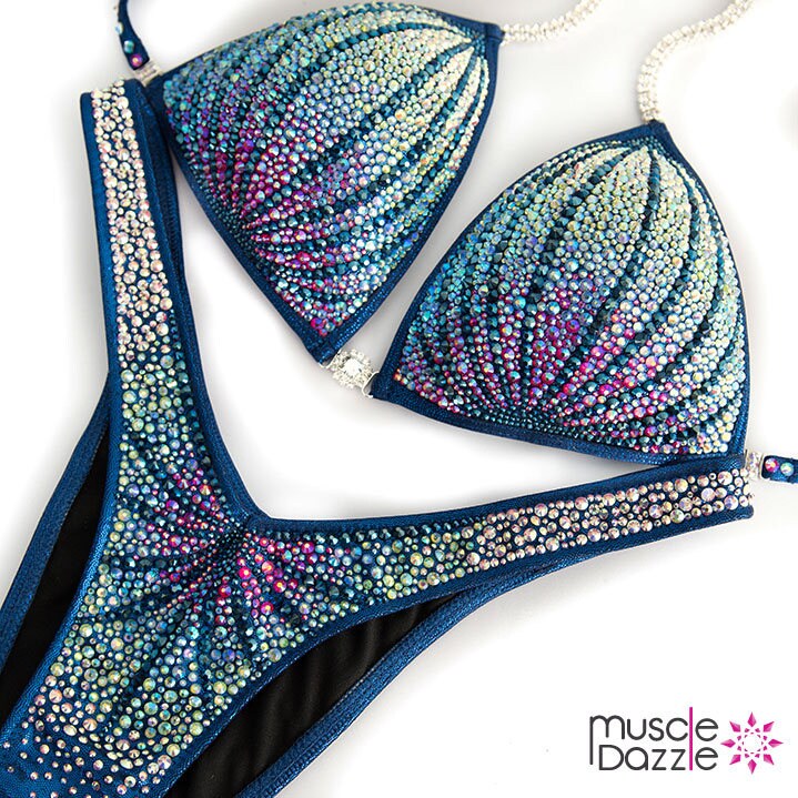 Blaue Figur Poseanzug | Fs257 von MuscleDazzle