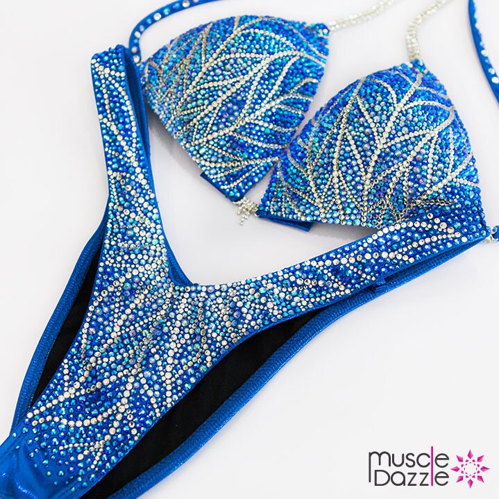 Blauer Figuren-Wettkampfanzug | Fs492 von MuscleDazzle
