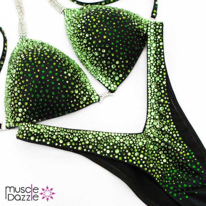 Figurenanzug Grün-Schwarz | Fs459 von MuscleDazzle