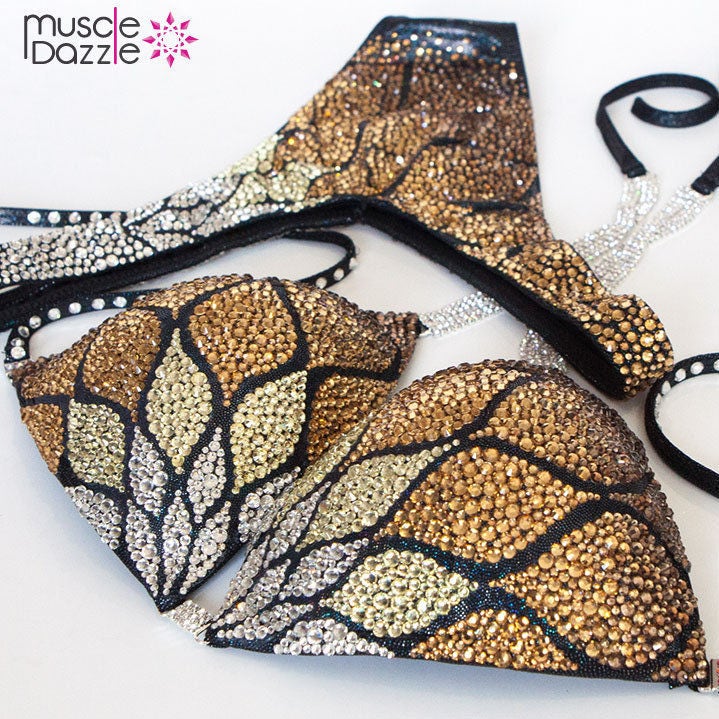 Schwarz Goldener Figurenanzug | Fs240 von MuscleDazzle