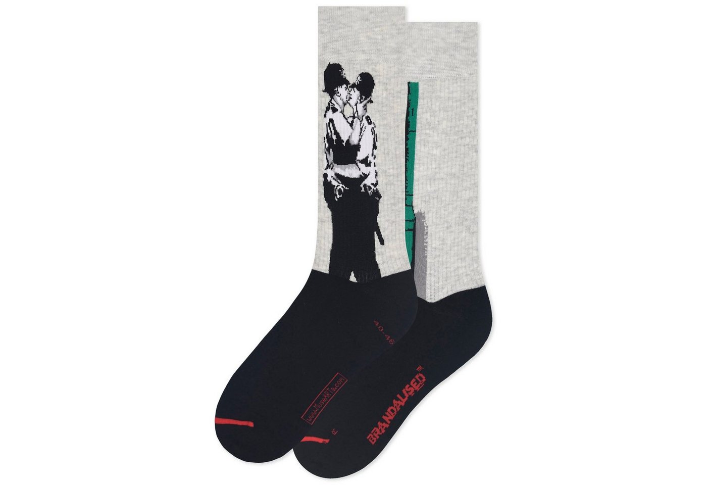 MuseARTa Langsocken Banksy Graffiti - Kissing Coppers (Packung, 1-Paar, 1 Paar) Kunstwerke Socken Strümpfe, Herren oder Damen Socken Kunst-Motiv von MuseARTa