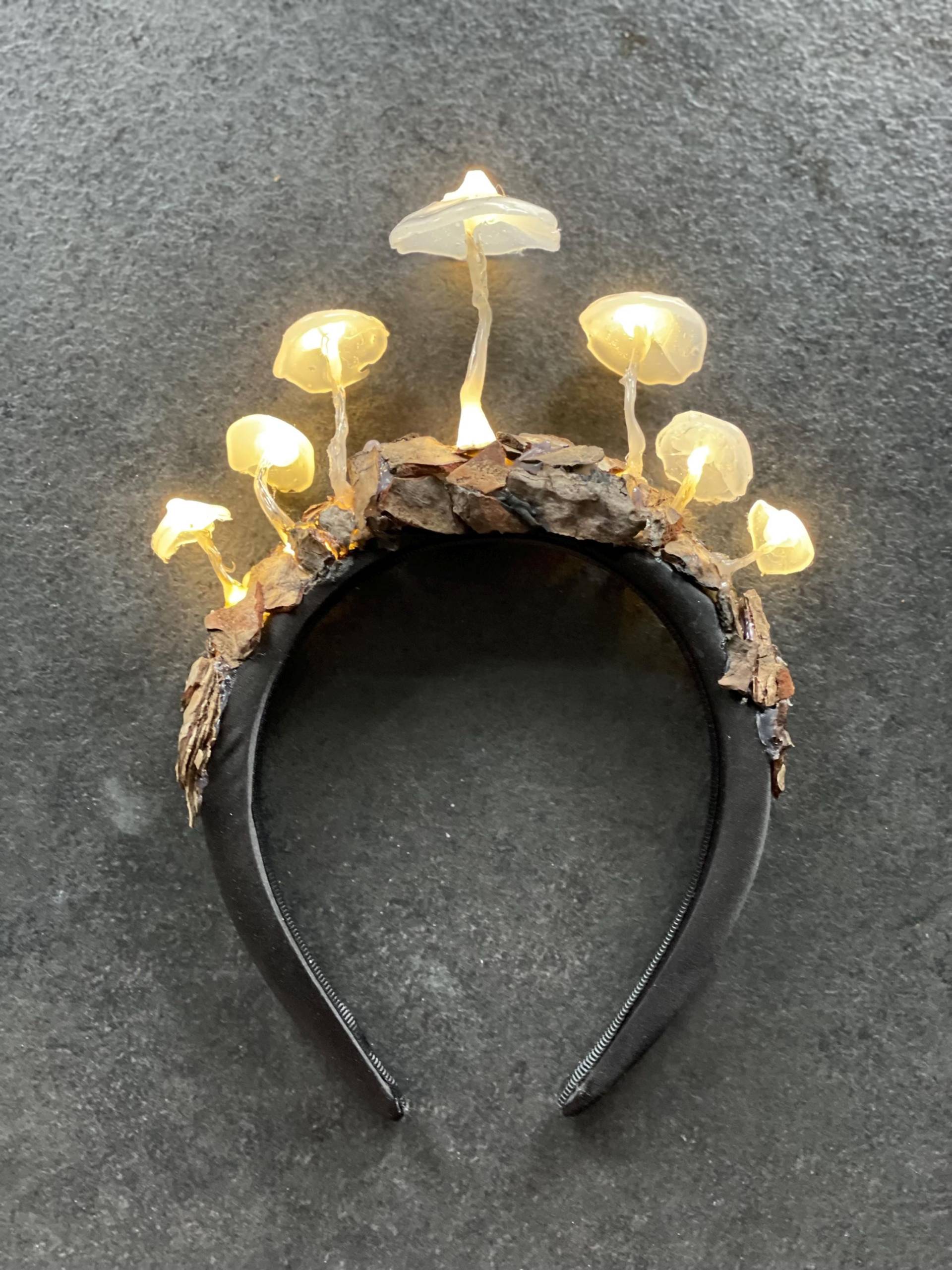 Leuchtende Pilz-Feenkrone - Halloween-Party-Kopfschmuck Wald-Fantasie-Kostüm Festival-Kopfschmuck von Mushroomsland