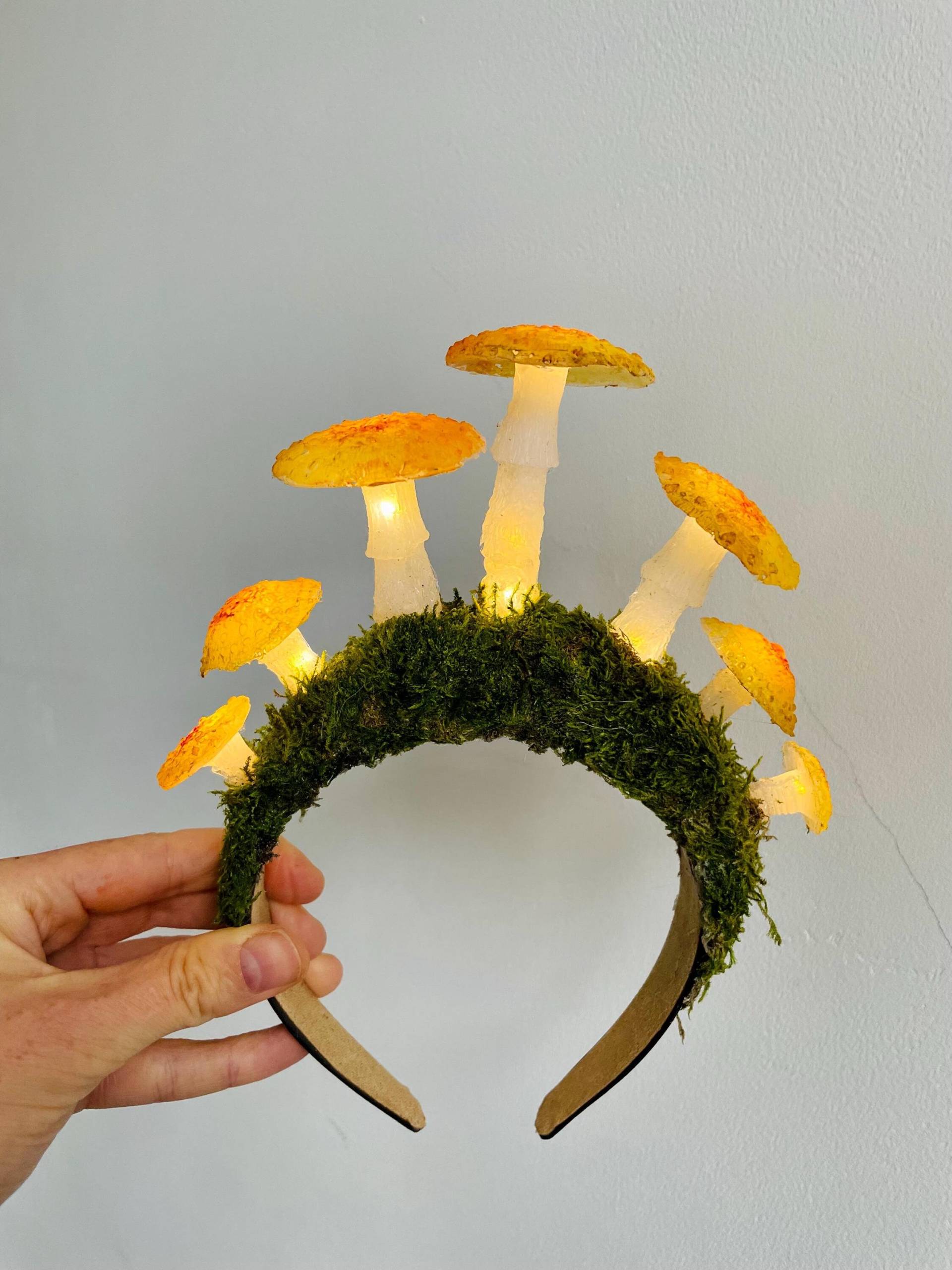 Leuchtende Pilz-Feenkrone - Halloween Rave Headpiece Woodland Fantasy Kostüm von Mushroomsland