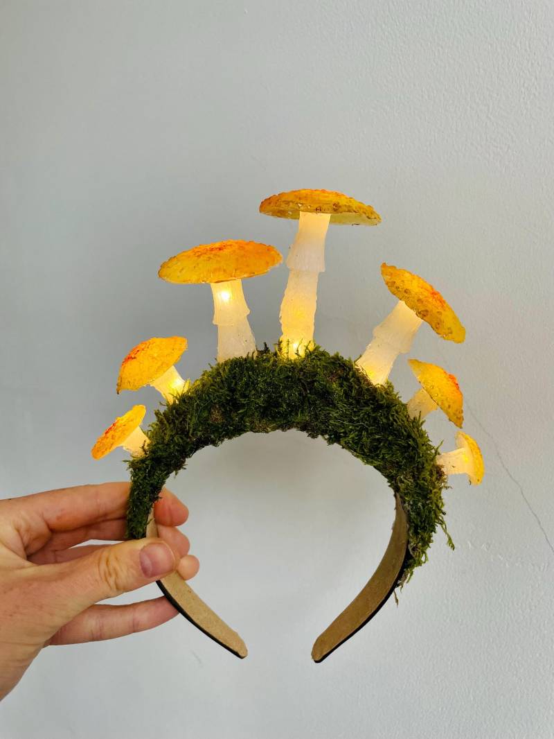 Leuchtende Pilz-Feenkrone - Halloween Rave Headpiece Woodland Fantasy Kostüm von Mushroomsland