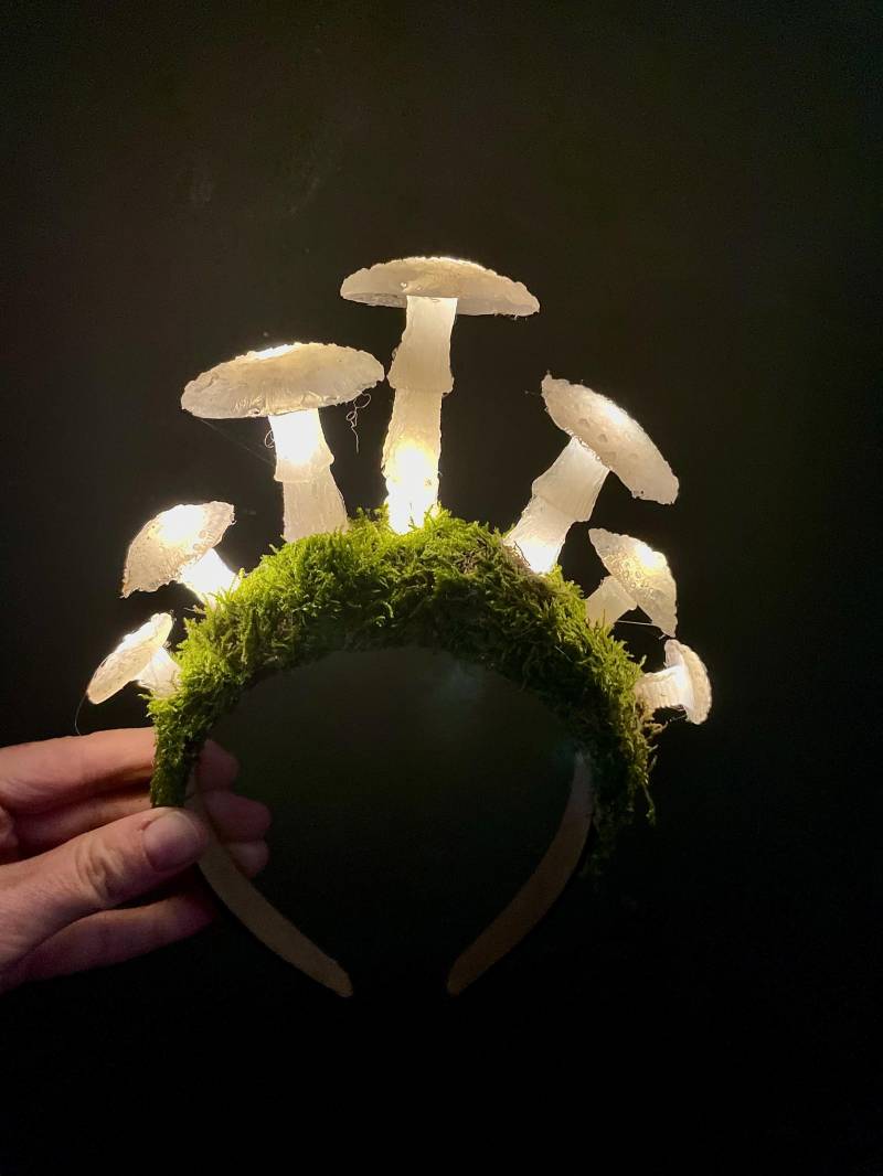 Leuchtende Pilz-Feenkrone - Halloween Rave Headpiece Woodland Fantasy Kostüm von Mushroomsland