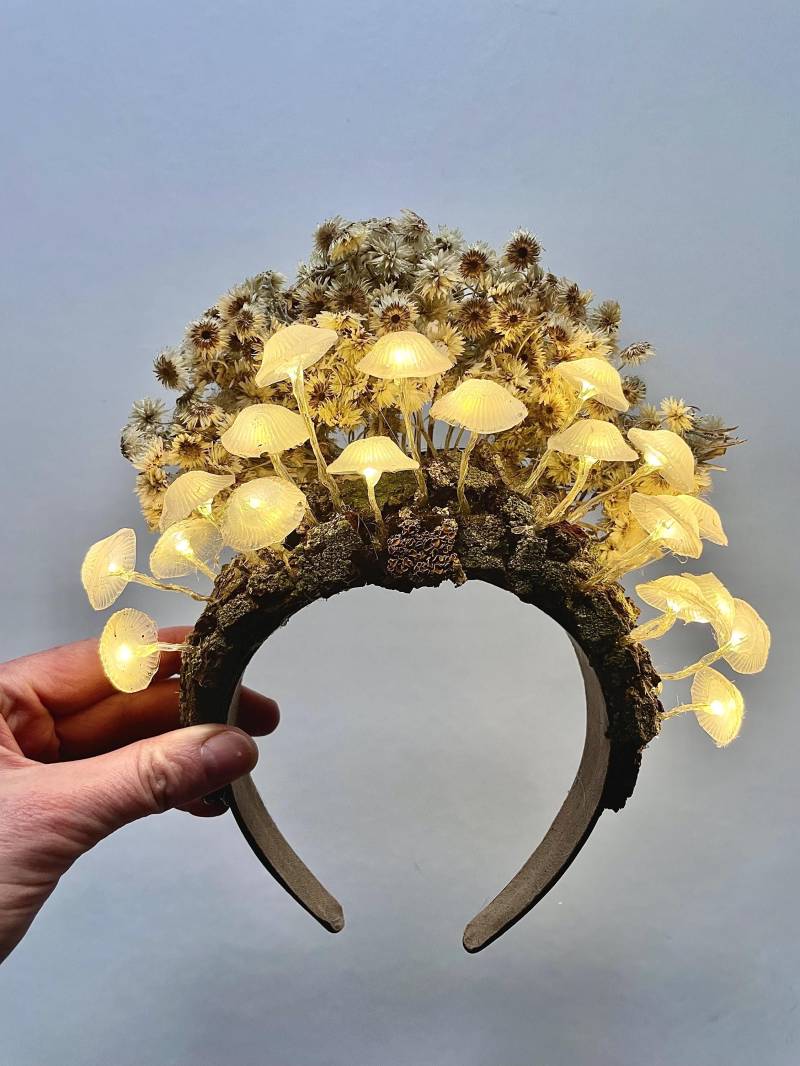Leuchtende Pilz-Feenkrone - Halloween Rave Headpiece Woodland Fantasy Kostüm von Mushroomsland