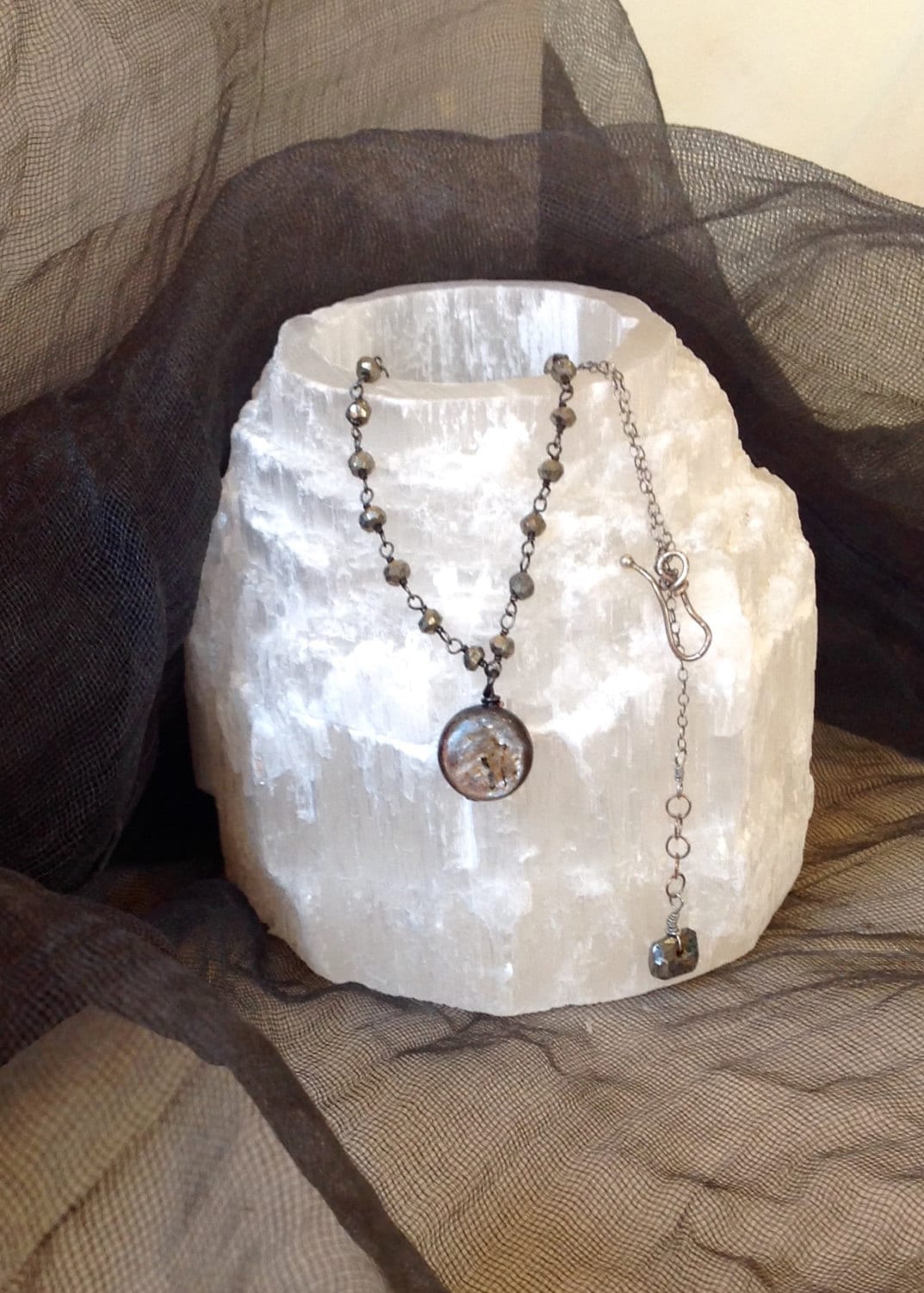 Pyrit Münze Anhänger Halskette Oxidierte Sterling Silber Rosenkranz Kette Pyrit Münze Anhänger Halskette Oxidierte Sterling Silber Rosenkranz Kette von MustardSeedTreasures
