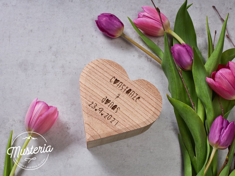 Holzbox/Ringschachtel Schmuckkästchen Mit Individueller Gravur Holzbox/Ringschachtel Schmuckkästchen Mit Individueller Gravur von MusteriaDE