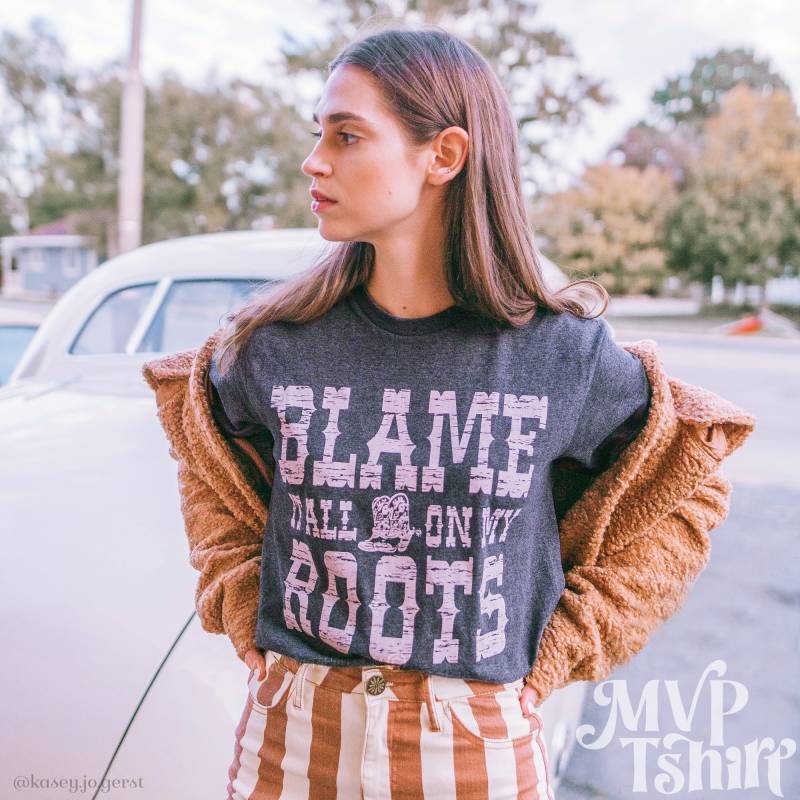 Blame It All On My Roots T-Shirt Vintage-Country-Musik-T-Shirt von Mvptshirt