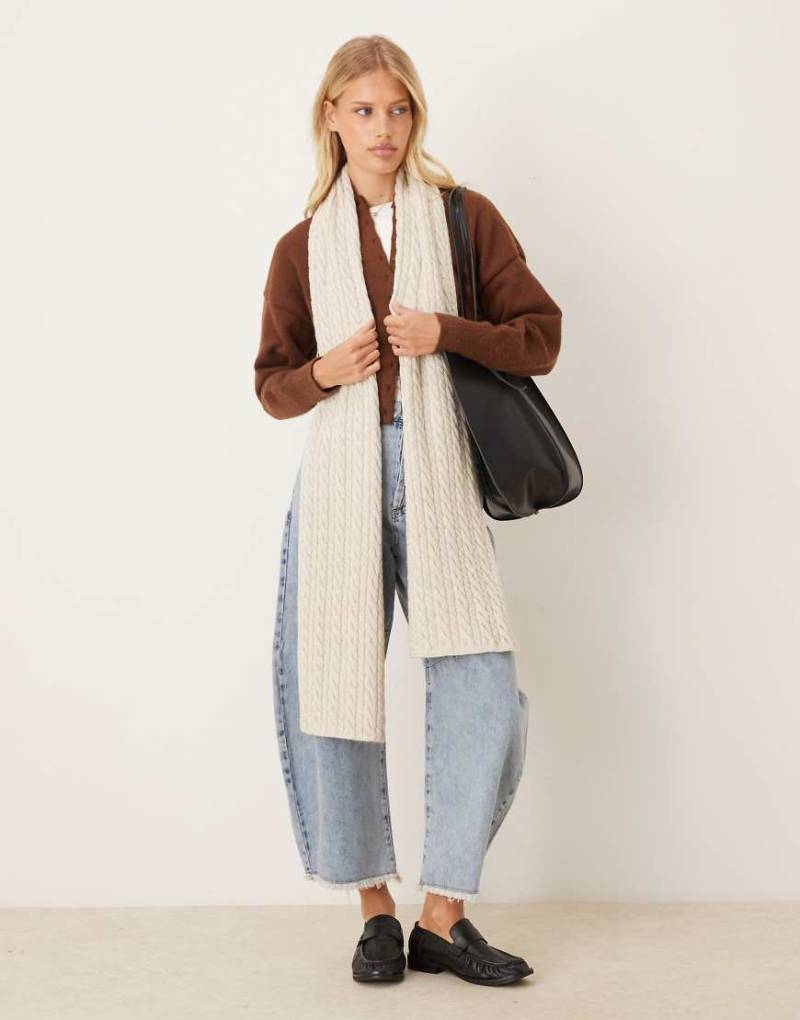 My Accessories - Strickschal in Cremeweiß mit Zopfmuster von My Accessories