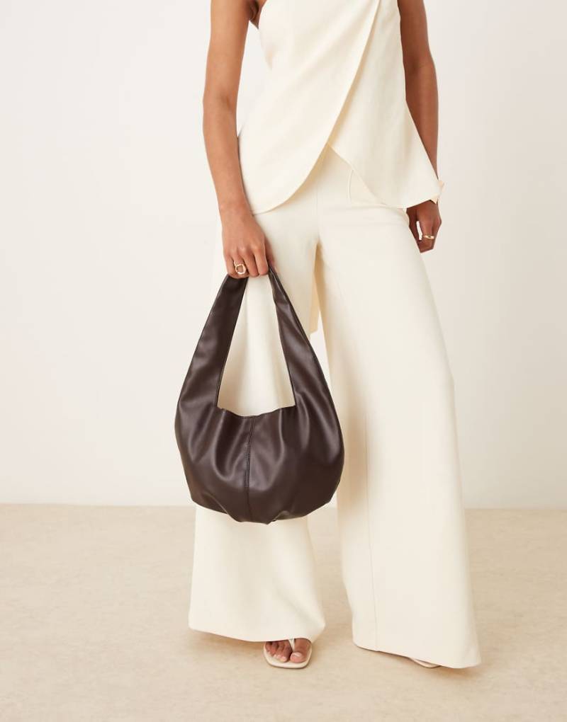 My Accessories - Weiche Schultertasche in Dunkelbraun-Rot von My Accessories