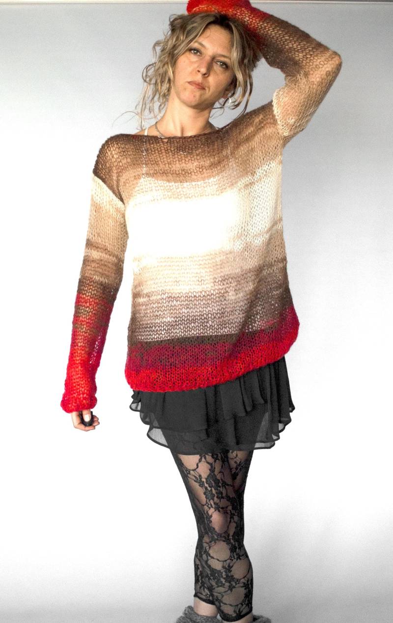 Ombre Erdton Strickpullover, Mohair Herbst Pullover, Schiere Grunge Strickmode, Handgestrickter Pullover in Rot Braun Ecru von MyAqua