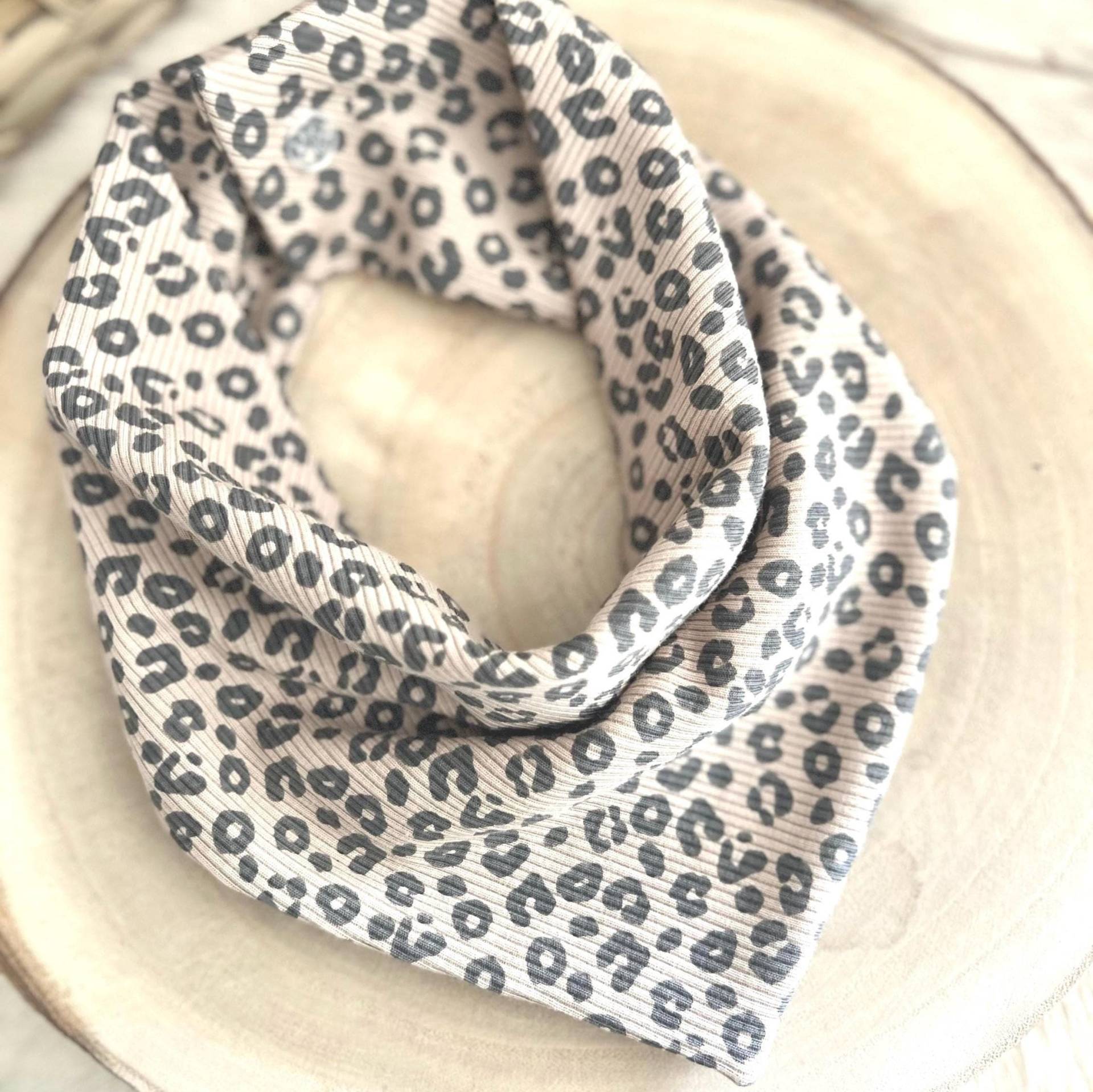 Halstuch Baby & Kleinkind Ribjersey Mit Knopf I Handmade 2 Größen Passend Zur Beanie + Haarband Geschenk Geburt Taufe von MyBabyEllaDE