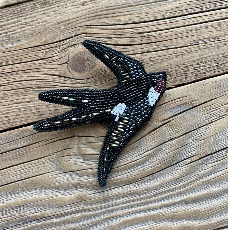 Perlen Schwalbe Vogel Brosche, Liebhaber Geschenk von MyBirdsAndMore