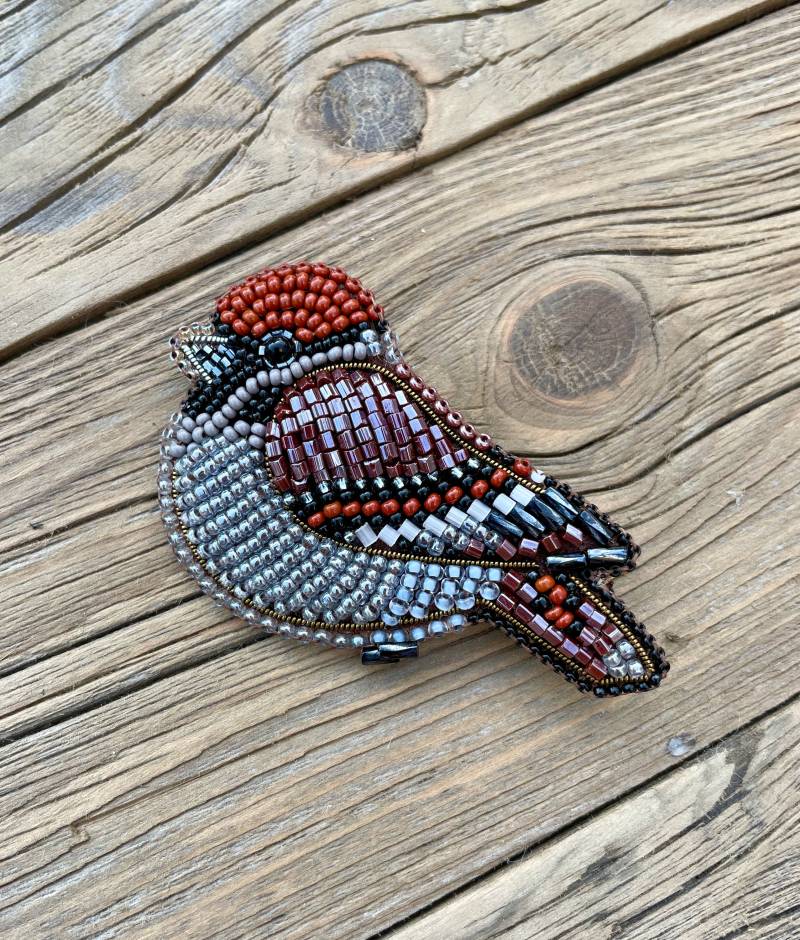 Perlensperling Brosche Gestickter Vogel Anstecker von MyBirdsAndMore