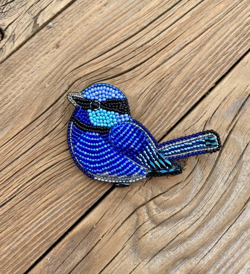 Wren Brosche Gestickter Vogel Pin Wren Brosche Gestickter Vogel Pin von MyBirdsAndMore