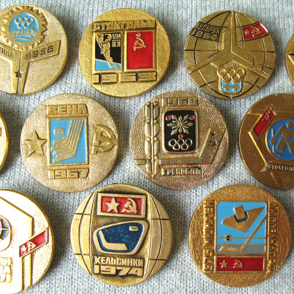 Hockey-Meisterschafts-Pins, Hockey-Sammlerstück, Hockey-Kunst, Vintage Hockey, Hockey-Party, Hockey-Charme, Hockeyspieler-Geschenke von MyBootSale