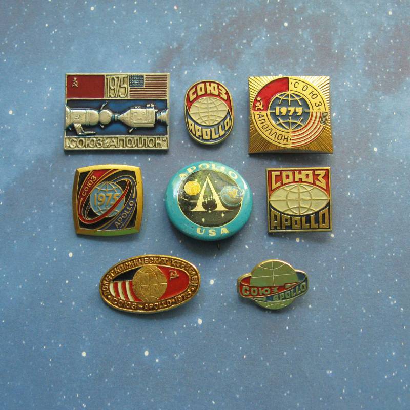 Vintage Apollo Sojus Weltraum Mission Pins Udssr & Usa Set von MyBootSale