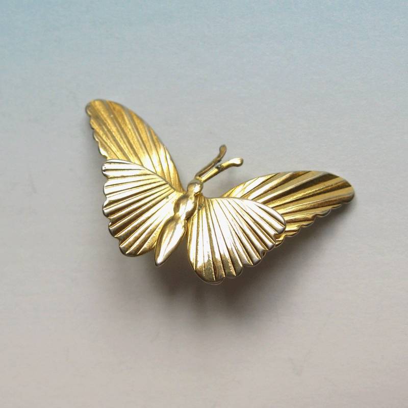 Vintage Gold Tone Schmetterling Brosche - 80Er Jahre Ussr Insekt Pin Vintage Gold Tone Schmetterling Brosche - 80Er Jahre Ussr Insekt Pin von MyBootSale