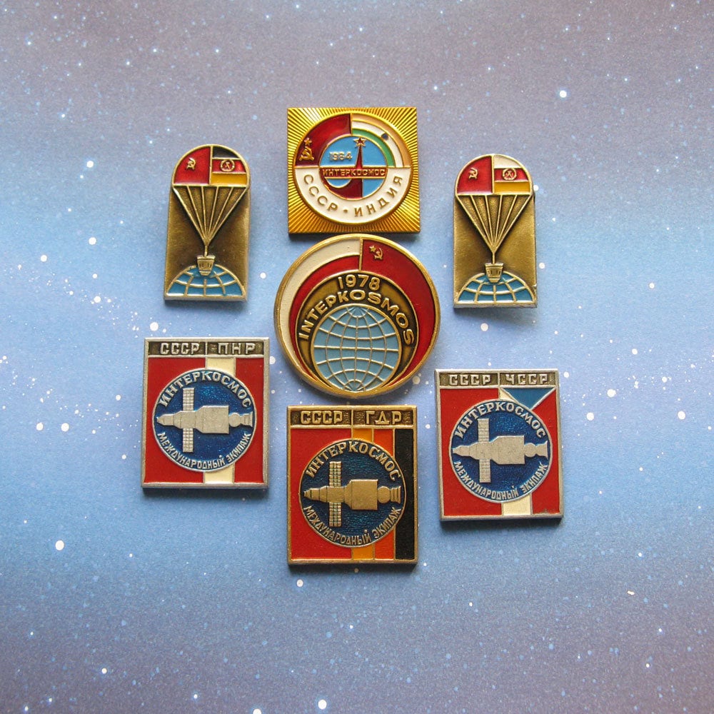 Vintage Udssr Space Pins Internationale Kosmos-Erkundung von MyBootSale