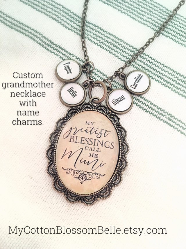 Blessed Grandmutter Halskette - Personalisierte Halskette Für Oma Nana Gigi Benutzerdefinierte Mit Enkelkindern Charms Blessed Grandmutter Halskette - Personalisierte Halskette Für Oma Nana Gigi Benutzerdefinierte Mit Enkelkindern Charms von MyCottonBlossomBelle