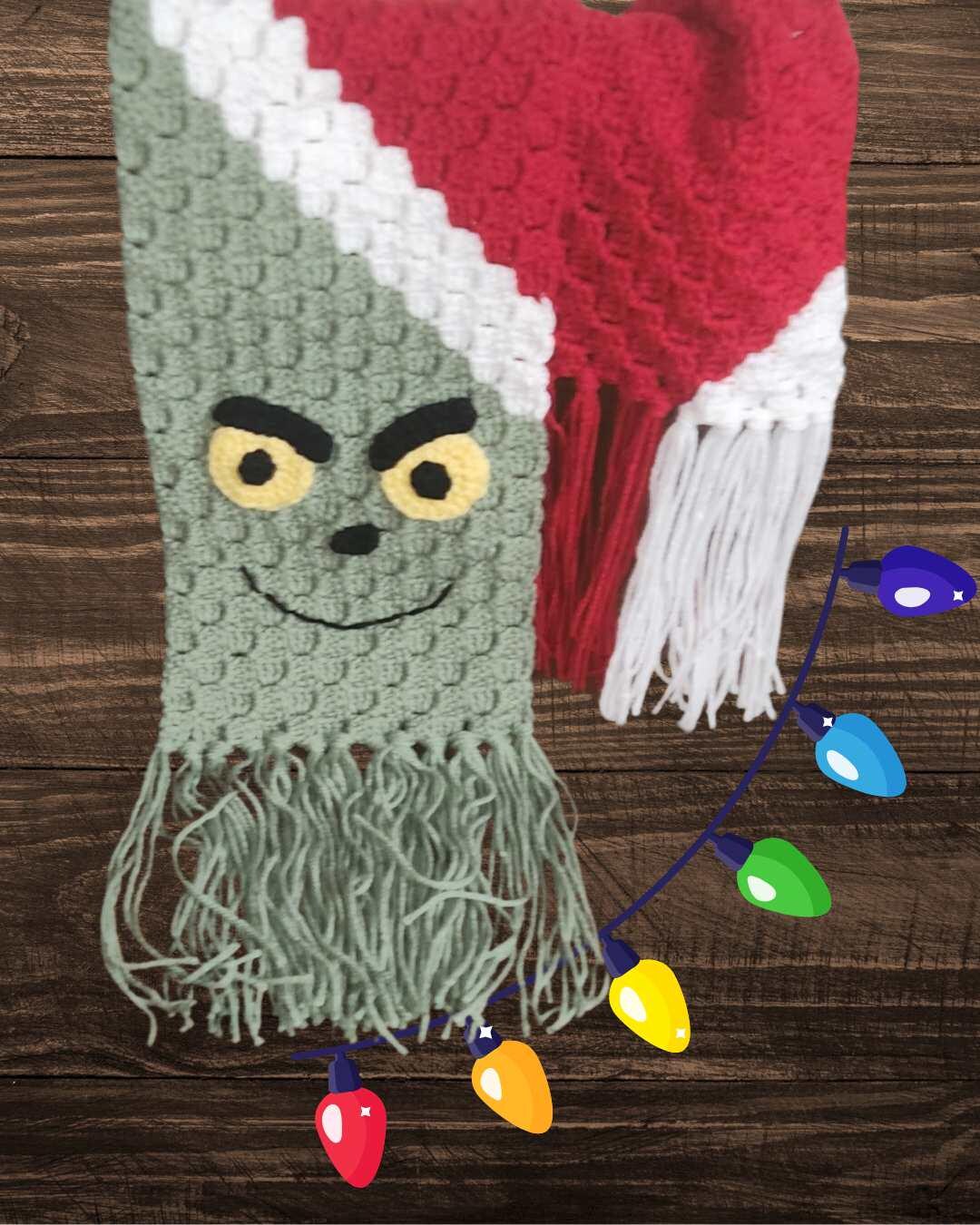 Handgefertigter Grinch Häkelschal Handgefertigter Grinch Häkelschal von MyCraftySideByTracey