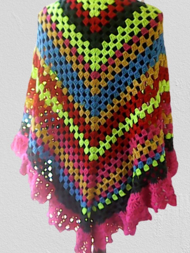 Von Hand Gehäkeltes Dreieckstuch Im Boho Stil Wickeln, Bunte Farben Dicke Wolle von MyCrochetings
