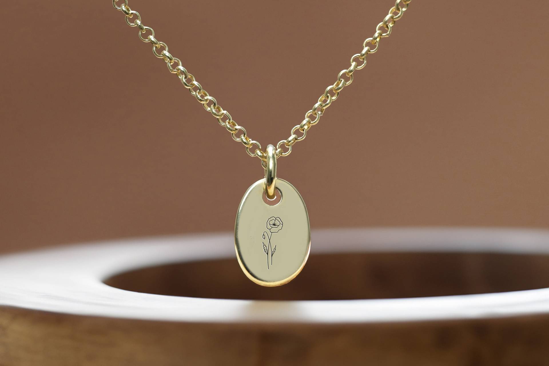 August Geburtsmonat Halskette Gravierte Mohnblumen-Halskette Individuelle Geburtshalskette August Geburtsmonat Halskette Gravierte Mohnblumen-Halskette Individuelle Geburtshalskette von MyDNAjewelry