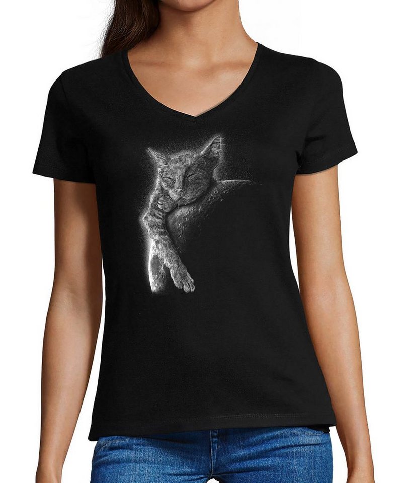 MyDesign24 T-Shirt Damen Katzen Print Shirt bedruckt - Schlafende Katze am Mond V-Ausschnitt Baumwollshirt mit Aufdruck, Slim Fit, i123 von MyDesign24