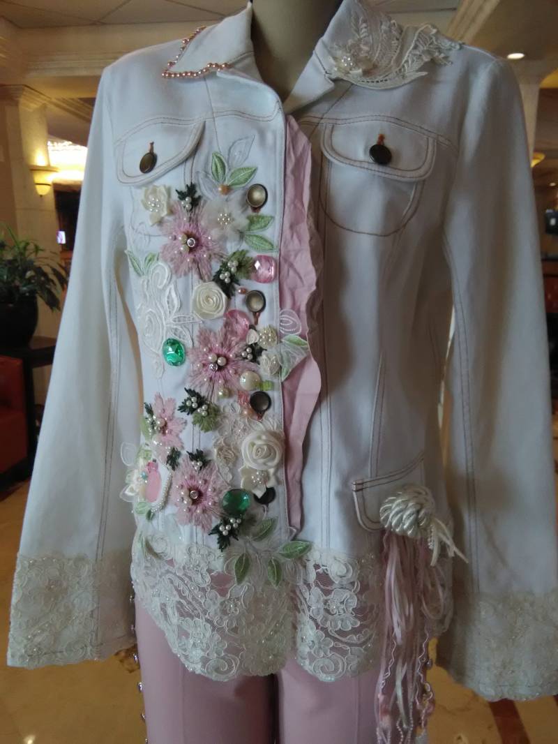 "Handbemalte Jacke .... "Honey Subtle" von MyDistinctiveJackets