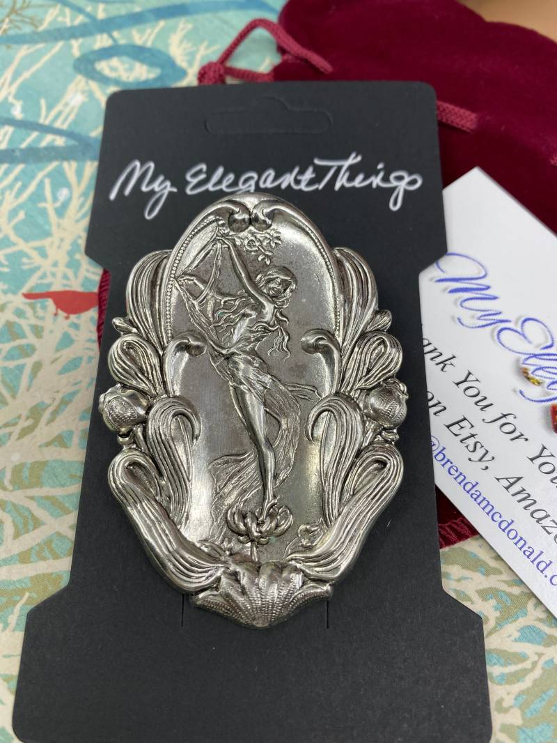 Anstecknadel Im Art-Deco-Stil - Großes Statement-Stück, Silberne „Lady in The Garden" Myelegantthings von MyElegantThings