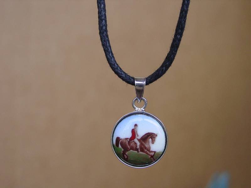 Reiter Sterling Silber Emaille Anhänger Halskette Pferd Jagdszene von MyEquestrianJewelry