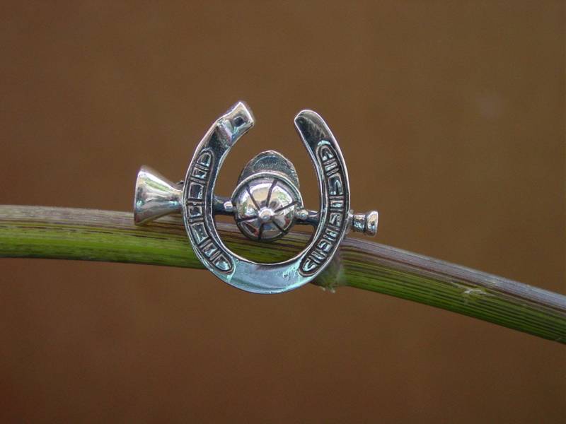 sterling Silber Reiterbrosche Hufeisen, Reitkappe & Jagdhorn von MyEquestrianJewelry
