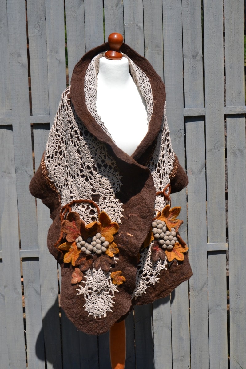 Nuno Felted Schal Braune Blätter Nuno Felted Schal Braune Blätter von MyEspresso
