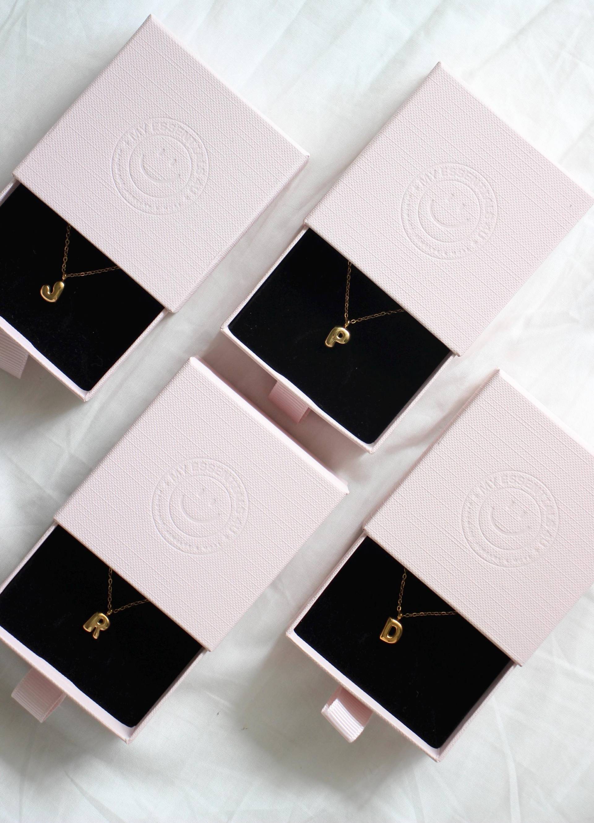 Bubble Buchstabenkette | Letter Chain Personalisiertes Geschenk Schmuckbox Goldene Kette Bubble Halskette Charm von MyEssentials4u