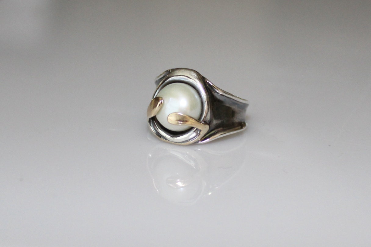 Creme Mabe Perlenring Oxidiertes Sterlingsilber & 10K Gold Creme Mabe Perlenring Oxidiertes Sterlingsilber & 10K Gold von MyFascinationStreet