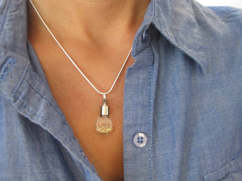 Erdfläschchen Erdmedaillon, Sentimentaler Ort, Erde von MyFurAngelMemorials