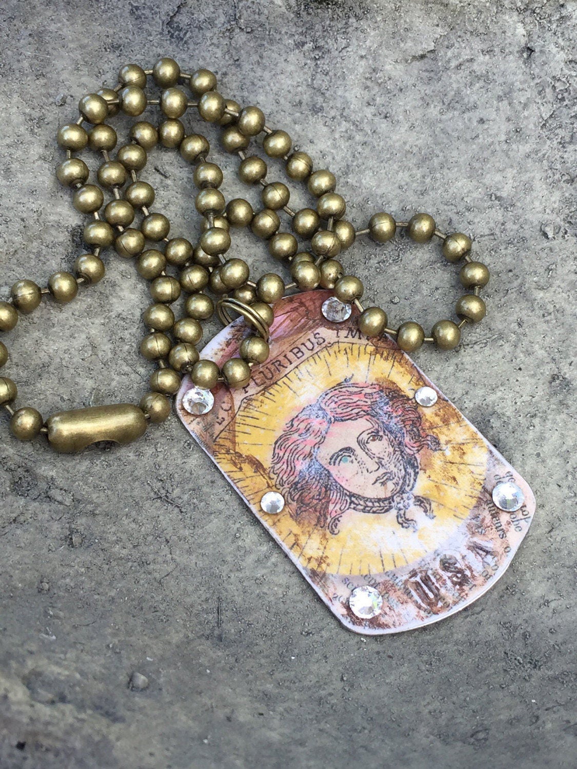 Pluribus Dog Tag Halskette von MyGoodVibes