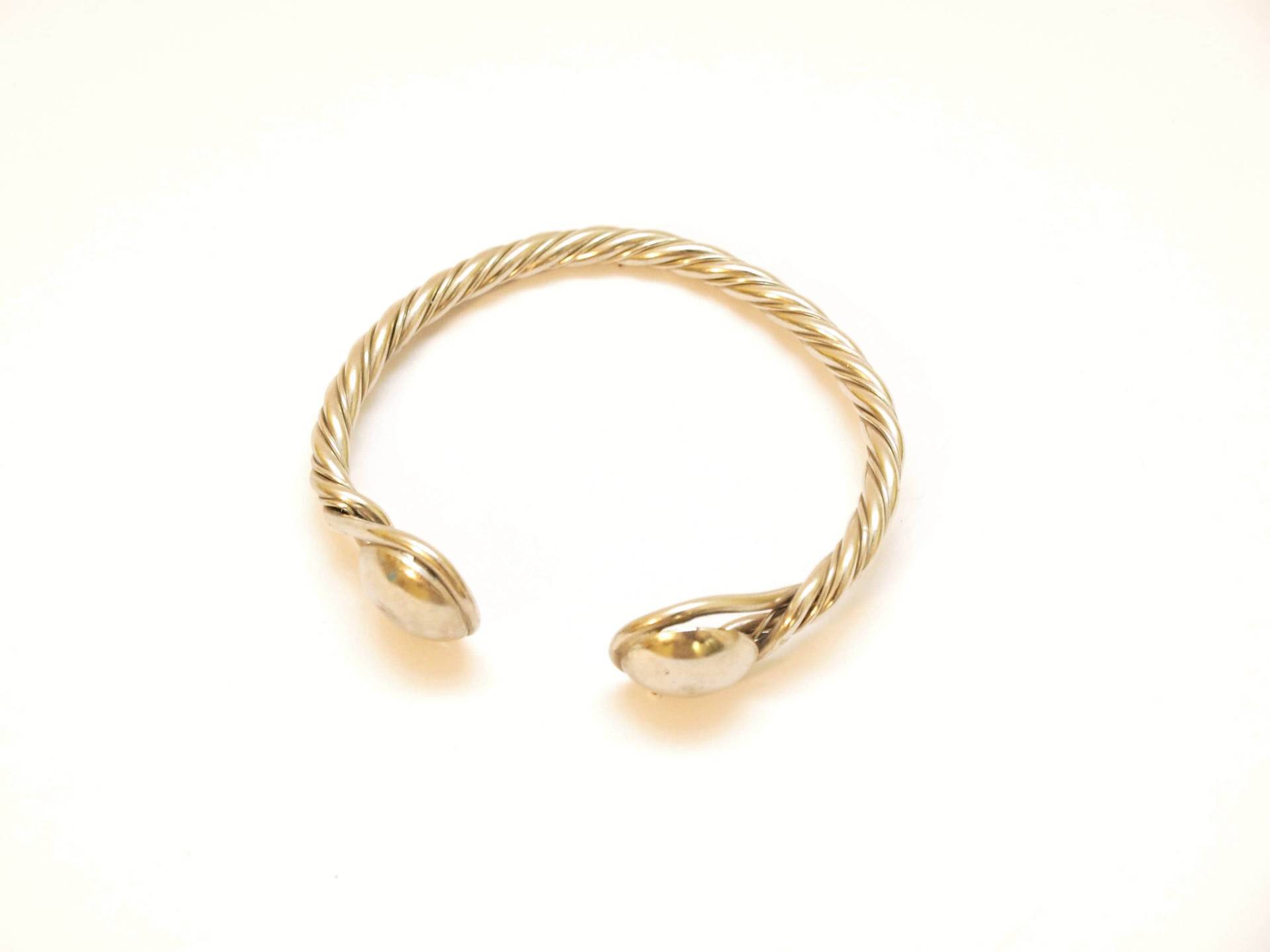 Gedrehter Silberarmreif Armband Manschette Im Antiken Stil Gedrehter Silberarmreif Armband Manschette Im Antiken Stil von MyHappyFinds