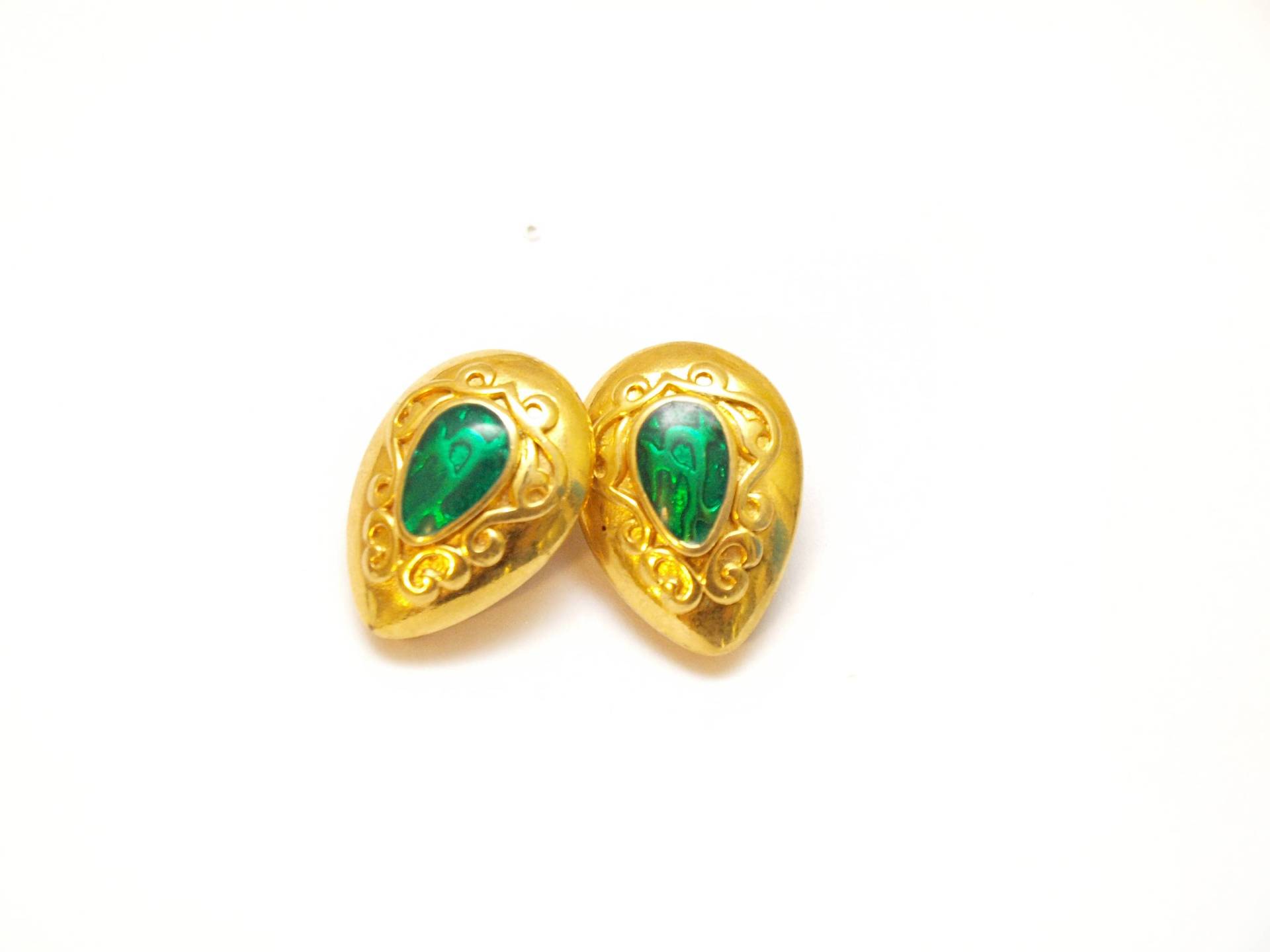 Vintage Gold Ton Ohrclips Grünes Glas Modeschmuck Vintage Gold Ton Ohrclips Grünes Glas Modeschmuck von MyHappyFinds