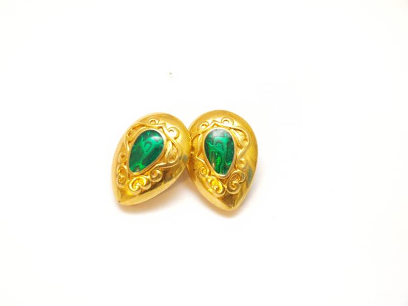 Vintage Gold Ton Ohrclips Grünes Glas Modeschmuck Vintage Gold Ton Ohrclips Grünes Glas Modeschmuck von MyHappyFinds