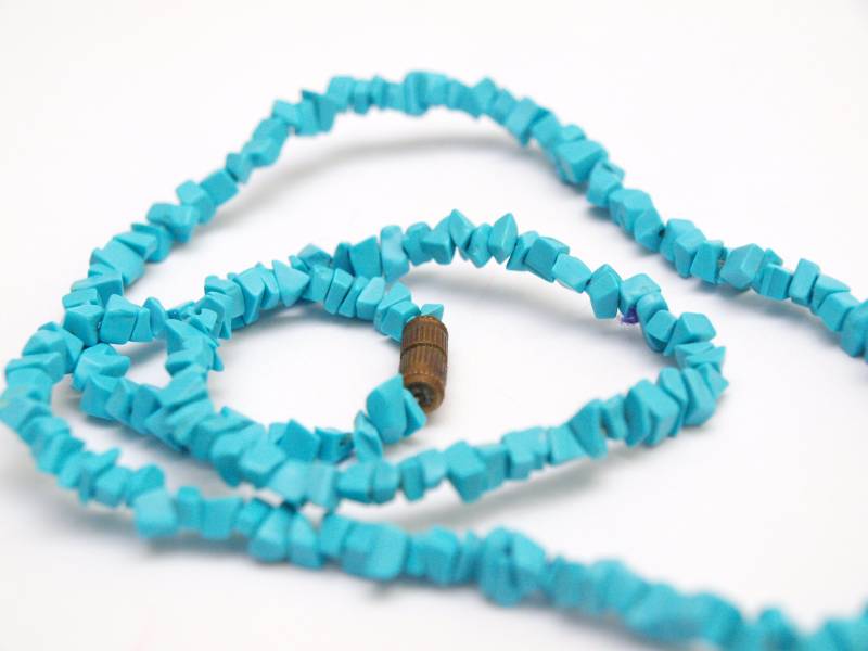 Vintage Türkis Halskette 1980S Blaue Plastikanhänger Vintage Türkis Halskette 1980S Blaue Plastikanhänger von MyHappyFinds