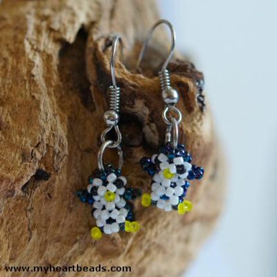 Mini-Pinguin-Ohrringe Irisierend Dunkelblau | 1cm, Perlentiere von MyHeartBeadsCreative