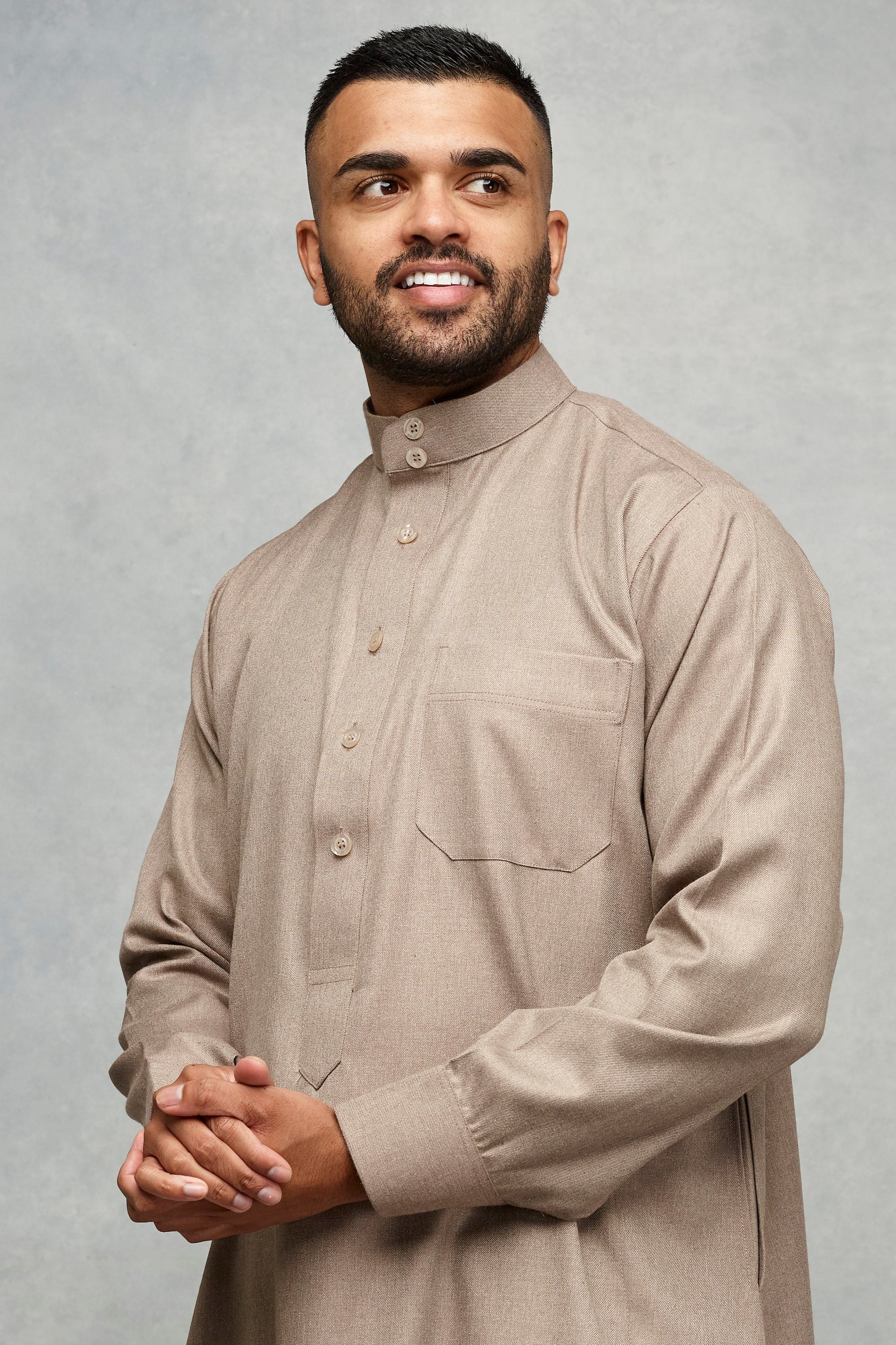 Jubbah Jubba Thobe Thoab Kaftan Kaudura Qamees Herren Saudi Winter Style von MyHijabLondon