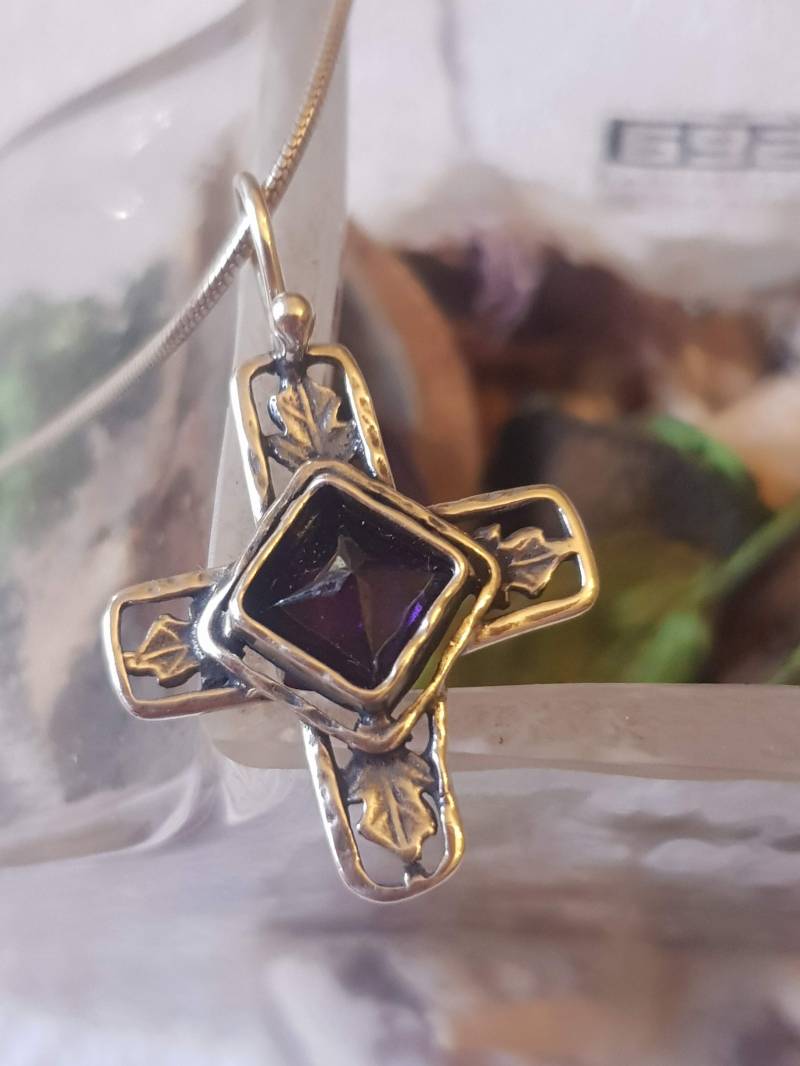 sterling Silber Halskette, Kreuz Amethyst Christlicher Schmuck, Weihnachtsgeschenke Für Frau von MyHolyLandCross